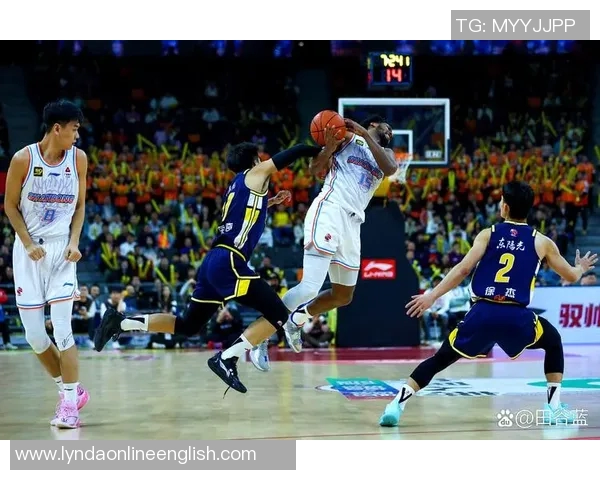 马祖拉强调安芬尼西蒙斯需提升攻防对抗强度以增强球队表现 马祖拉强调安芬尼西蒙斯需提升攻防对抗强度以增强球队表现