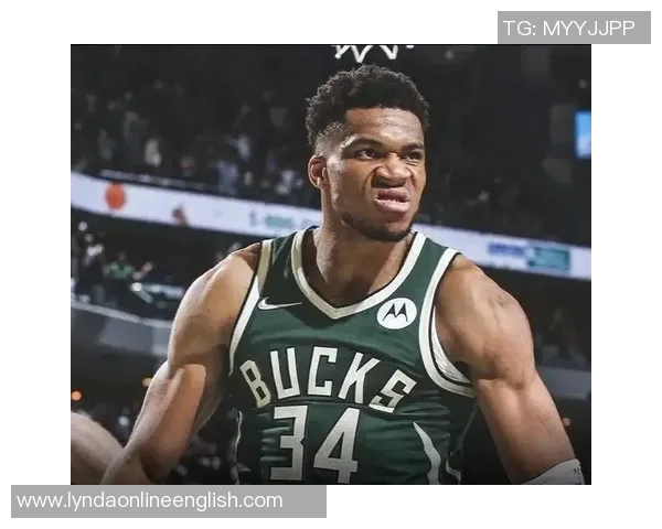 字母哥新冠康复后重返雄鹿训练营开展无对抗训练备战新赛季 字母哥新冠康复后重返雄鹿训练营开展无对抗训练备战新赛季