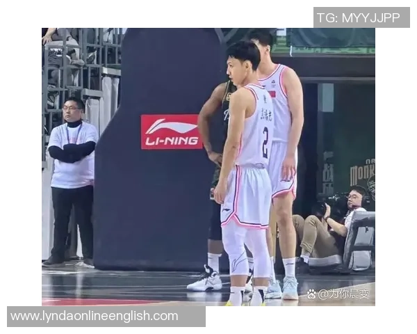 徐杰复出表现惊艳末节三分助队加时赛全场贡献22分2次抢断 徐杰复出表现惊艳末节三分助队加时赛全场贡献22分2次抢断