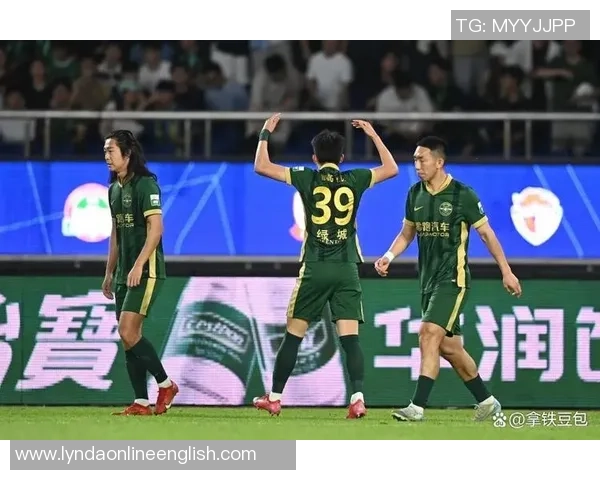 疯狂进球夜9场比赛共计43球三队单场狂轰6球以上 疯狂进球夜9场比赛共计43球三队单场狂轰6球以上