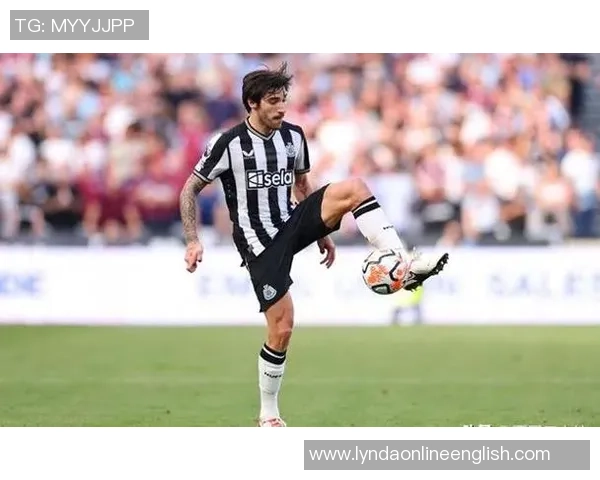 尤文图斯渴望引进托纳利需先出售球员或考虑戴维交易方案 尤文图斯渴望引进托纳利需先出售球员或考虑戴维交易方案