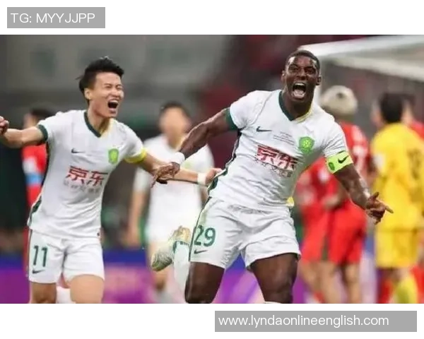 中超最佳阵容揭晓法比奥瓦科领衔蓉城海港球员表现突出