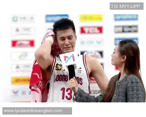 郭艾伦在赛场上享受比赛乐趣超越外界压力球迷对此深表认同 郭艾伦在赛场上享受比赛乐趣超越外界压力球迷对此深表认同