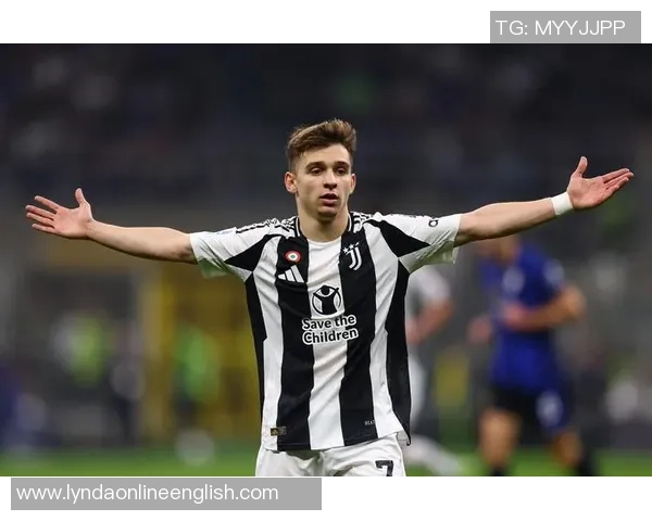 意媒报道凯利与小孔塞桑身体不适出战萨索洛存疑情况分析