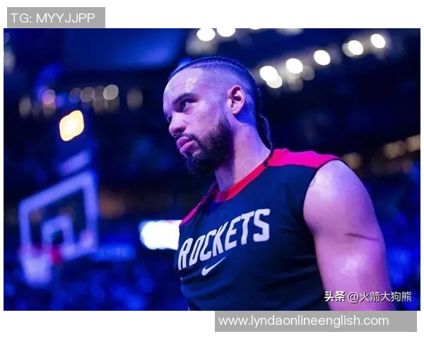 火箭队为狄龙献上感人致敬视频他双手合十向全场观众表达感谢